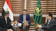 محافظ القليوبية يبحث تفعيل مبادرة الكيانات بالشارع مع الشباب