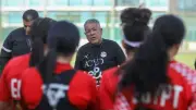 محمد كمال يشكر اتحاد الكرة على دعمه لمنتخب السيدات قبل وديتي تونس