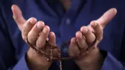 تحديد ساعة إجابة الدعاء يوم الجمعة.. دار الإفتاء توضح