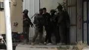 الاحتلال يشن حملة اعتقالات بالضفة ومستوطنون يحرقون أراضٍ فلسطينية