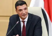 وزير الصناعة يصل أتيفيا للمشاركة في منتدى الأعمال الخاص بالبنك الأوروبي