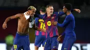 مانشستر يونايتد يستفسر عن بالدي وبرشلونة منفتح على البيع