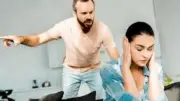 علامات تدل على أن زوجك يمر بضغوط نفسية.. لا تتجاهلي هذه الإشارات