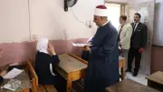 رئيس قطاع المعاهد الأزهرية يتفقد لجان امتحانات الثانوية بالهرم ويطمئن على سيرها