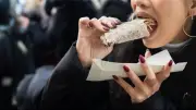 طرق صحية للسيطرة على الشهية في الحر للحفاظ على الوزن