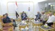 محافظ قنا يبحث مع رئيس هيئة الصرف حلولاً عاجلة للمشروعات