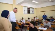 محافظ جنوب سيناء يتابع امتحانات الإعدادية بمدرسة شرم الشيخ للغات