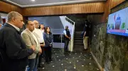 مدبولي يتفقد مركز تحكم غرب لتوزيع الكهرباء ببرج العرب الجديدة