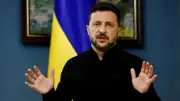 زيلينسكي يعلن إخماد حريق في منشأة نووية بعد هجوم روسي