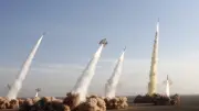 الحرس الثوري الإيراني يقصف قاعدتي نفياتيم وتل نوف الإسرائيليتين