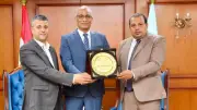 محافظ كفر الشيخ يناقش خطة القافلة الطبية المجانية الشاملة