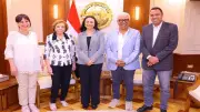 مهرجان أسوان لأفلام المرأة يكرم وزيرة التضامن بتمثال إيزيس تقديراً لجهودها