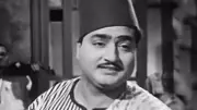 محمد قنديل.. صاحب الألف حنجرة الذي اختارته أم كلثوم للغناء بدلاً منها
