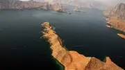 نيودلهي تعلن إجلاء طاقم سفينة هندية استهدفتها البحرية الأمريكية