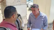 رئيس حي الشرق ببورسعيد يقود حملة لتشميع محال مخالفة