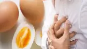 ماذا يحدث للكوليسترول عند تناول البيض يوميًا؟ مفاجأة للكثيرين