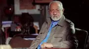 هبة الأباصيري تنعي عبد العزيز مخيون بكلمات مؤثرة