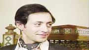 عبد العزيز مخيون.. رحيل فنان القيمة ونجوم الفن ينعونه بحزن