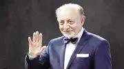 وداعا عبدالعزيز مخيون.. فيلسوف الأداء وراهب الفن وصاحب مدرسة السهل الممتنع