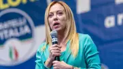 رئيسة وزراء إيطاليا تطالب أوروبا بالاستعداد لفرض عقوبات جديدة على إيران