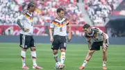 منتخب ألمانيا يدعم جماهيره بمواصلات مجانية بسبب غلاء الأسعار