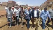 نائب محافظ الجيزة يتفقد تجمعات المياه الجوفية بقرية العطف ويوجه بحلول نهائية