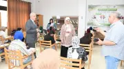 رئيس جامعة قناة السويس يتفقد لجان امتحانات كلية الألسن ويشيد بالتنظيم