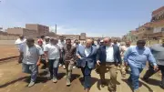 نائب محافظ الجيزة يتفقد مشروعات العياط ويوجه بحل مشكلة المياه الجوفية
