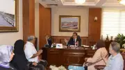 محافظ بورسعيد يستقبل مواطنين لبحث شكاواهم ويوجه بسرعة فحص مطالبهم