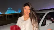 فرح شعبان تخطف الأنظار بإطلالة محتشمة بالعباءة السوداء والحجاب