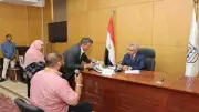 محافظ بني سويف يبحث شكاوى المواطنين ويوجه بإزالة تعديات على أملاك الدولة