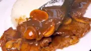 طريقة عمل اللحمة بالبطاطس مع صوص الديمي جلاس بطعم مميز ومختلف
