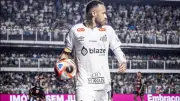لولا يسخر من نيمار: أول لاعب يعمل من المنزل في كأس العالم