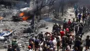 استشهاد طفلة وإصابات بغارة إسرائيلية على مواصي خان يونس