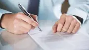قانون السجل التجاري: 5 سنوات مدة القيد ومواعيد التجديد وإجراءات المحو