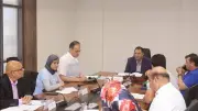 محافظ دمياط يناقش ملفات صندوق الإسكان ويوجه بحصر الوحدات المخالفة