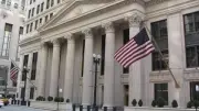 الاحتياطي الفيدرالي الأمريكي يتوقع رفع الفائدة في وقت لاحق من 2026