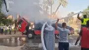 سيطرة على حريق سيارة نصف نقل محملة كارتون أعلى كوبري الواسطى بأسيوط