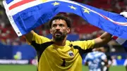 قصة فوزينيا حارس الرأس الأخضر في مونديال 2026: قهر الماتادور وبكى لغياب والدته