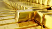 الذهب يواصل مكاسبه بالسعودية وعيار 24 يتجاوز 526 ريالًا والأوقية عند 4363 دولارًا