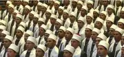 خريجو الدورة الثالثة لأئمة الأوقاف يؤدون قسم الولاء في احتفالية كبرى