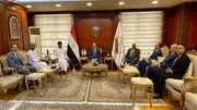 لقاء رئيس النيابة الإدارية مع وفد عماني لتعزيز التعاون الرقابي المشترك