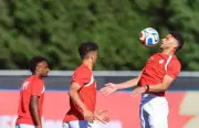 حسام حسن يكلف نجم منتخب مصر بمراقبة كريس وود في مباراة نيوزيلندا