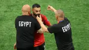حسام حسن يهاجم سلوت بسبب محمد صلاح في تصريحات نارية