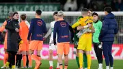 رحيل إيناكي بينيا عن برشلونة رسمياً إلى باناثينايكوس غداً