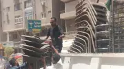حملات مكثفة لرفع الإشغالات والنظافة ببولاق الدكرور في الجيزة