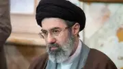 المرشد الإيراني يعلن موافقته على مذكرة التفاهم مع أمريكا بعد تعهد بزشكيان بحقوق الشعب