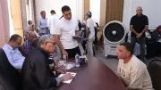 محافظ الإسماعيلية يستقبل 254 مواطناً لبحث شكاواهم في لقاء أسبوعي