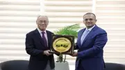 السفير الياباني يزور جامعة الجلالة ويشيد ببيئتها التعليمية المثالية