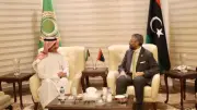 ثابت والمطيري يبحثان دعم قضايا العمل والتنمية البشرية في القاهرة